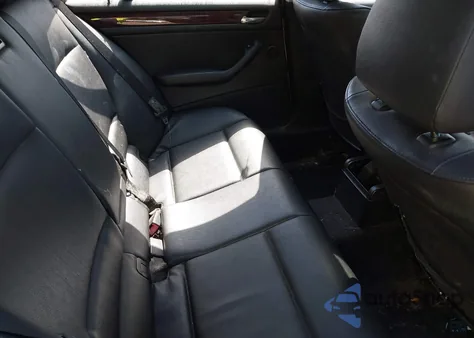 2004 BMW 325It из США, поврежденный, VIN WBAAX13454PJ00853